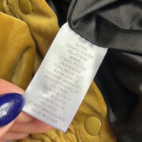 Beautiful Carbon soldier 3-6 luxury baby velvet long sleeve body rare find - Picture 4 of 4